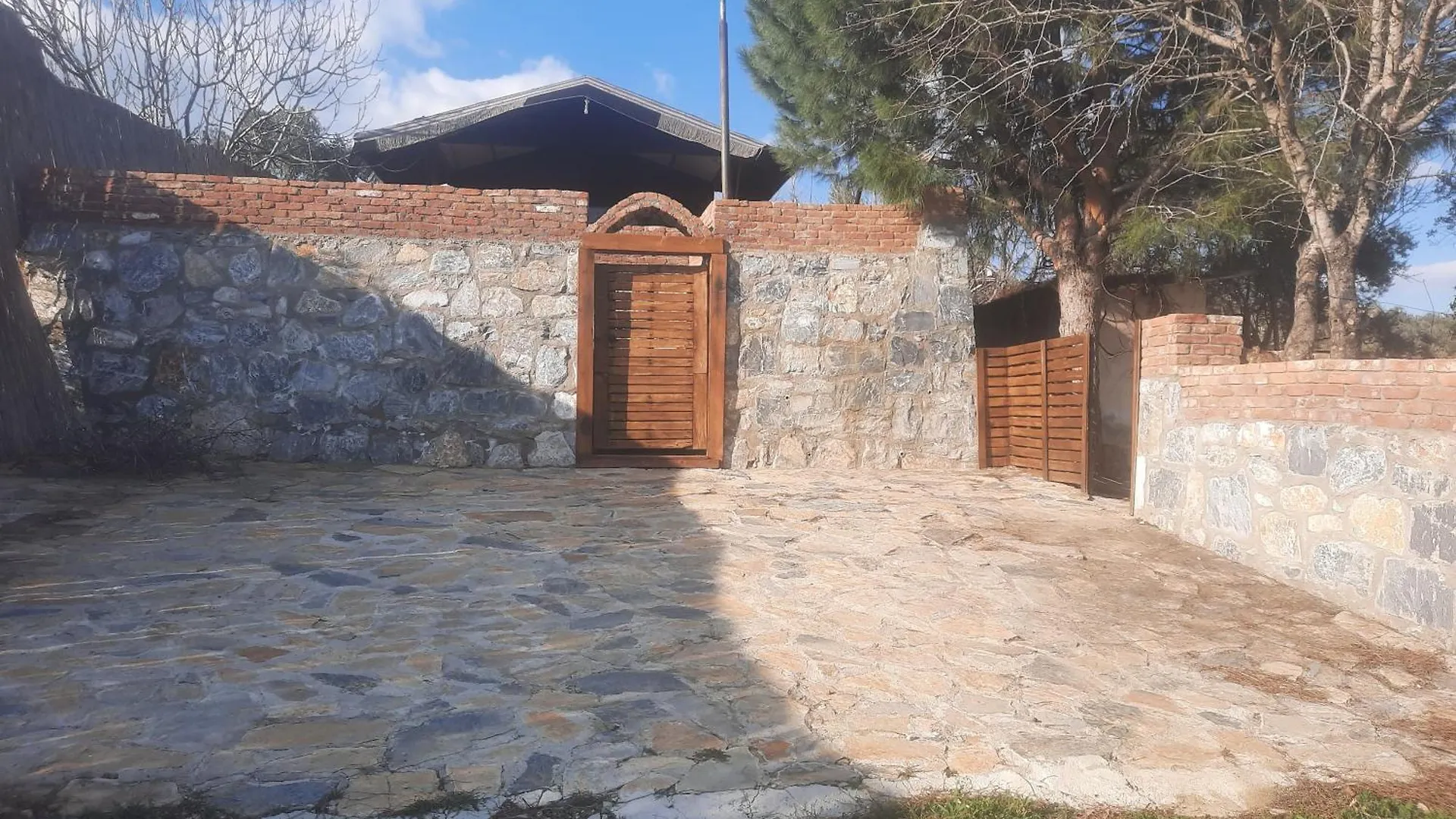 Campsite Ali Dede Kamp Karavan Bungalow Kusadasi