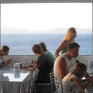 Otel Melike, Kuşadası